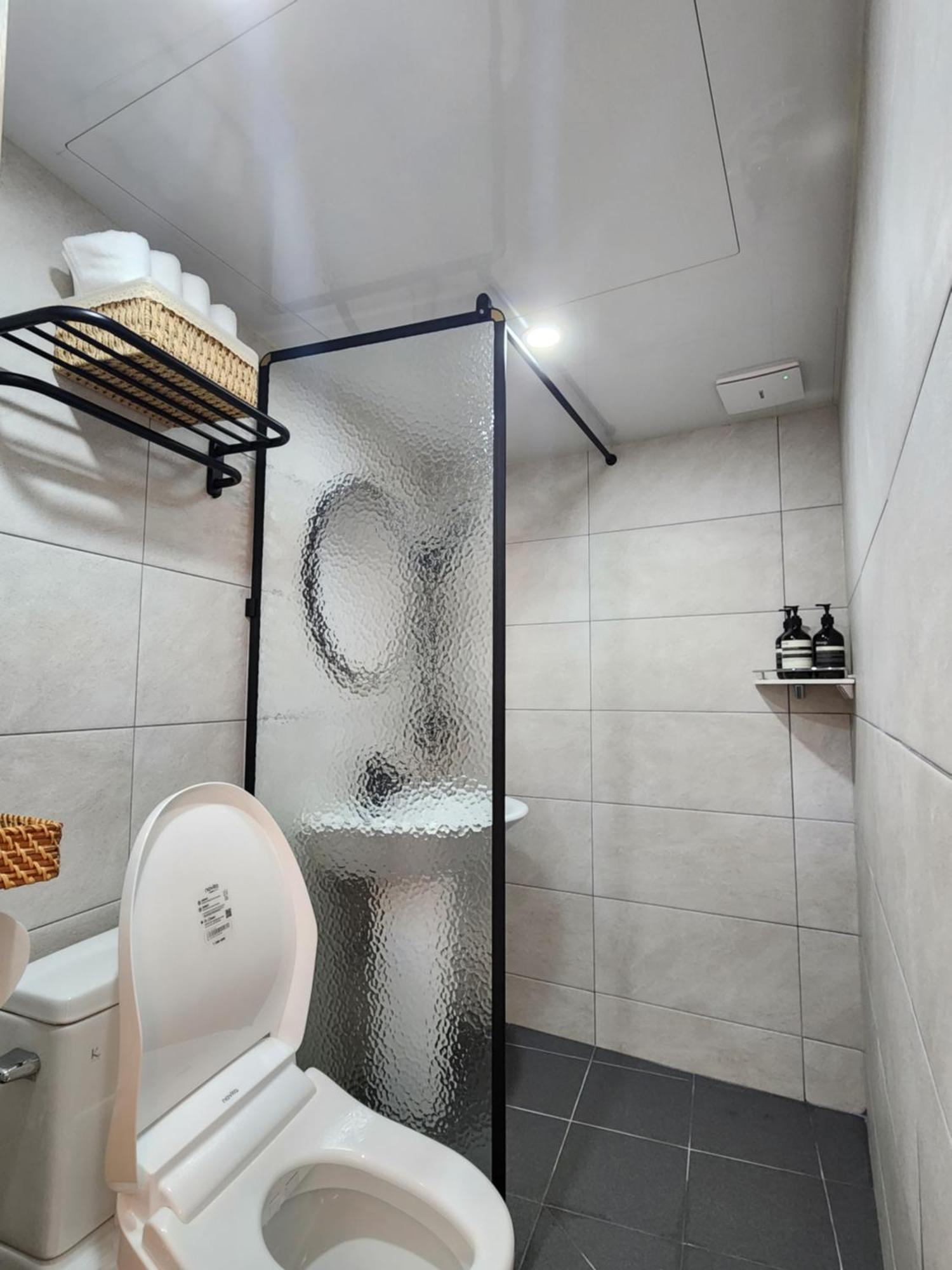 And Spring Hotel Чонджу Екстериор снимка
