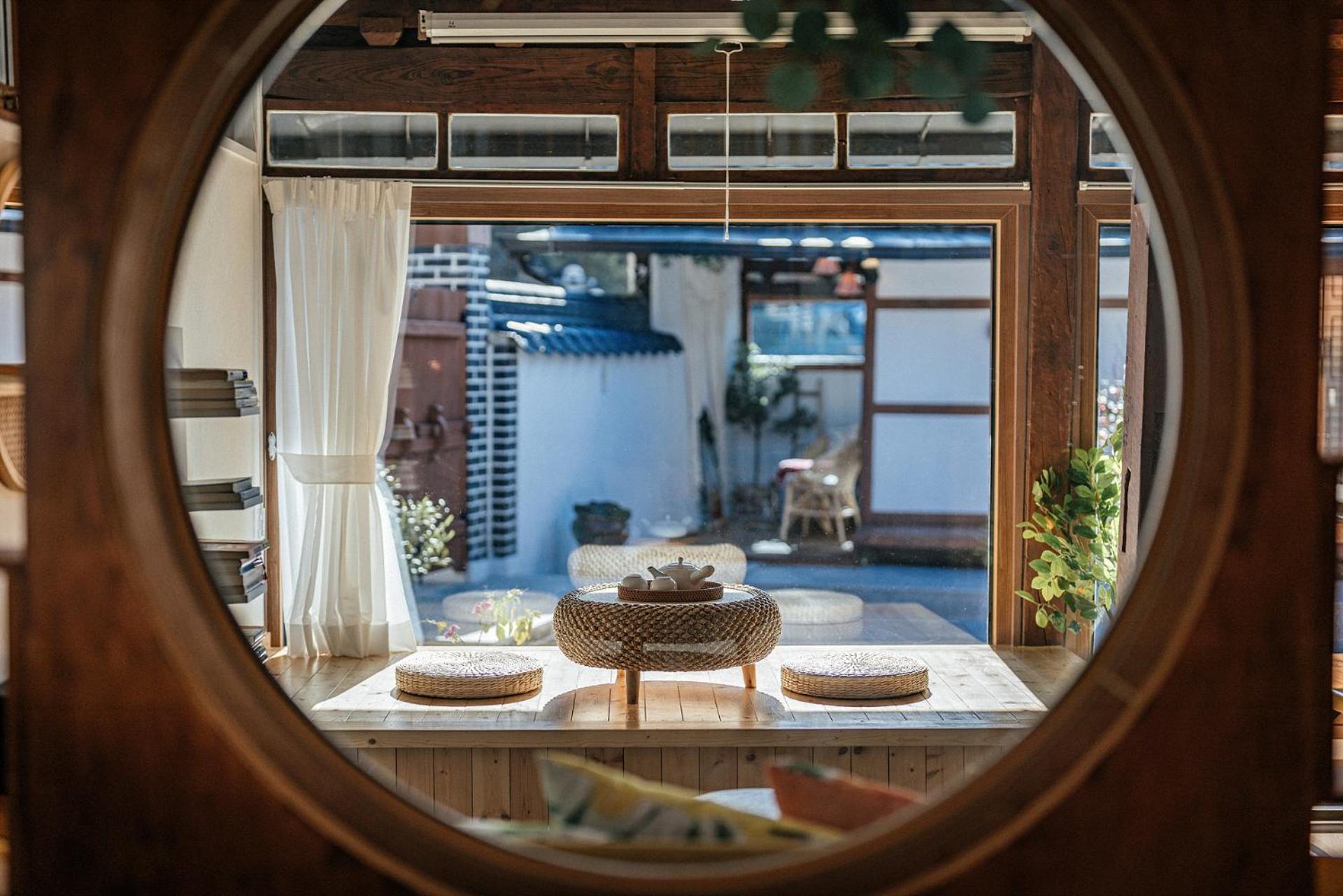 And Spring Hotel Чонджу Екстериор снимка
